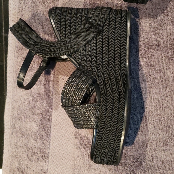 Black wedges - Picture 7 of 7